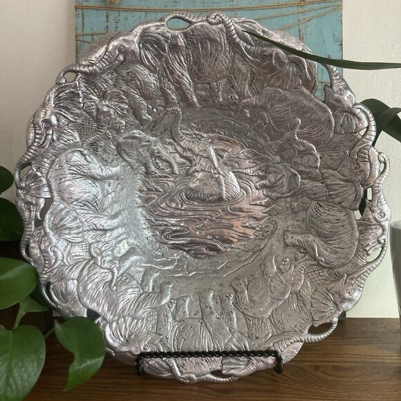 Aluminum Serving Bowl By Arthur Court Elegant Elephant Pattern Vintage 1990 - Picture 1 of 14